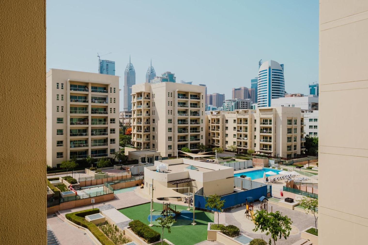 Blueground Greens City View Furnished Dxb-1533